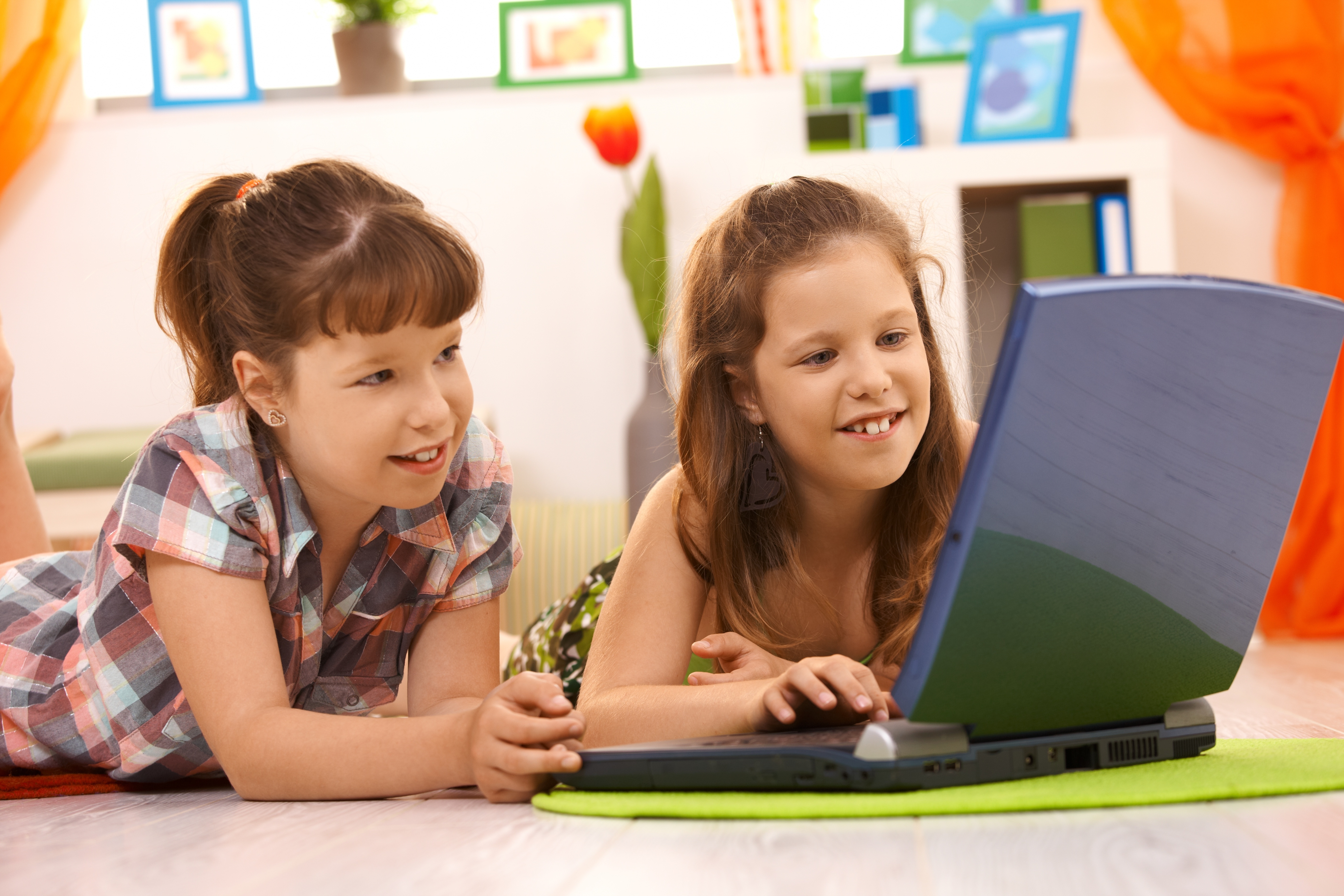 Pasiunea copiilor pentru digital și siguranța lor cibernetică 